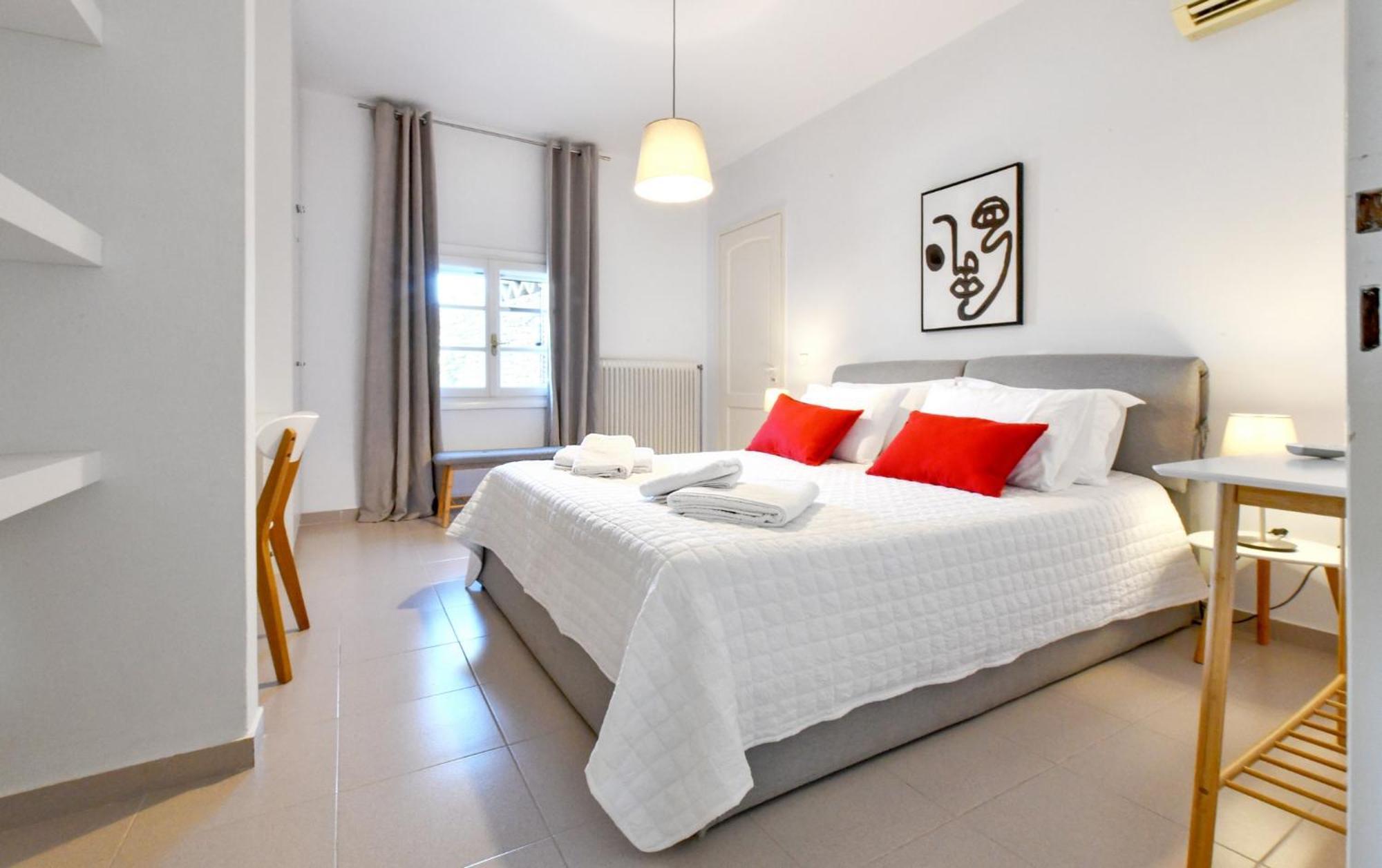Amazing 2 Bedroom Apartment Overlooking The Marina Of Vourkárion Εξωτερικό φωτογραφία