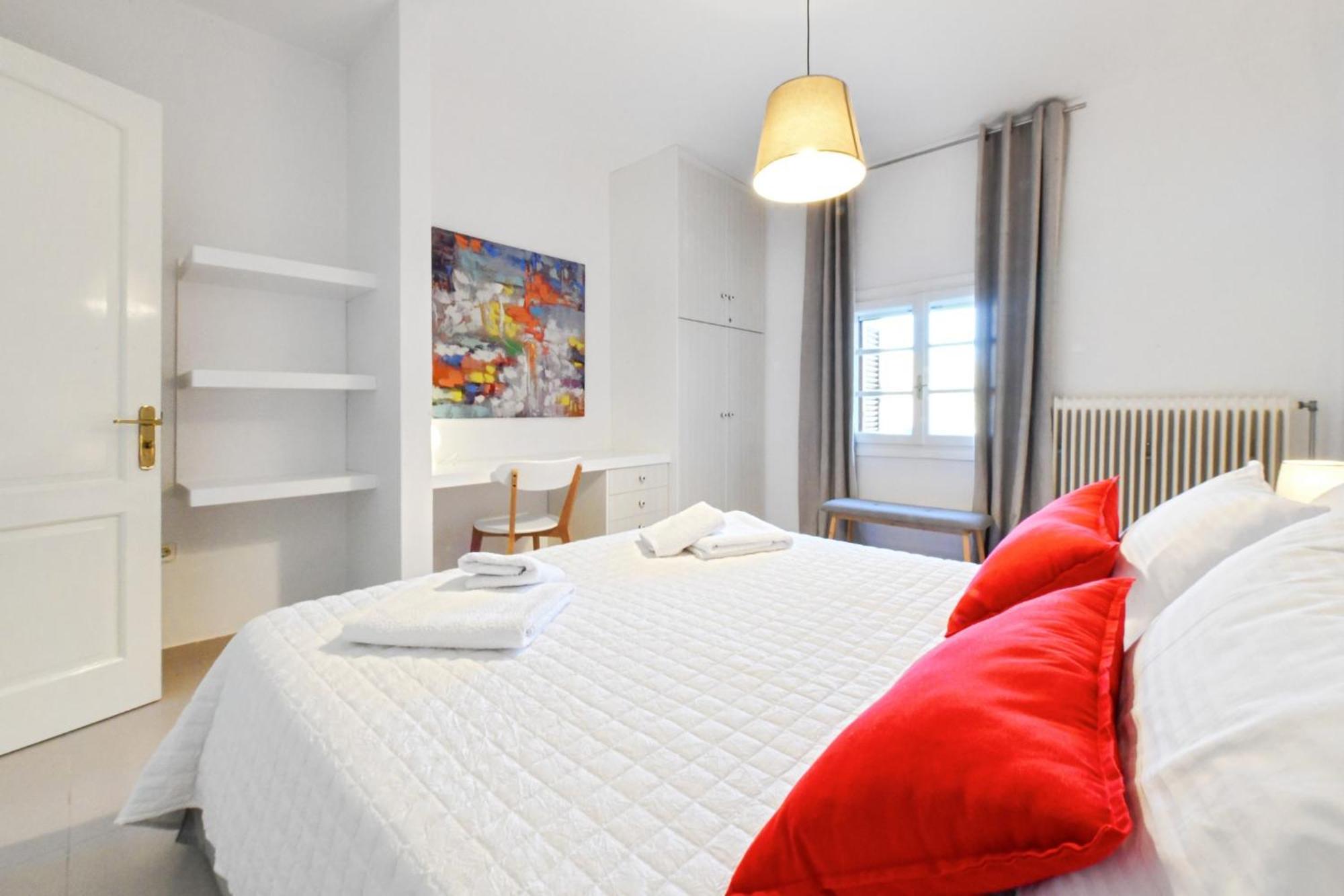 Amazing 2 Bedroom Apartment Overlooking The Marina Of Vourkárion Εξωτερικό φωτογραφία